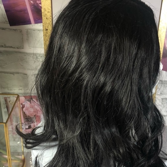 Dark Brown/Black Long Wavy Synthetic Wig W/No bangs - New, never worn - Picture 4 of 5